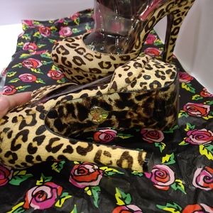 Betsy Johnson heels 6 1/2